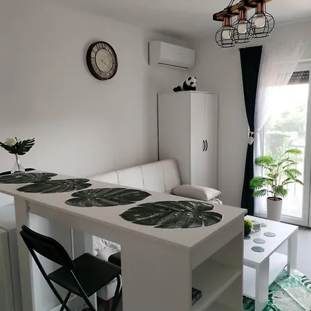 Apartament Jungle Srebrno Jezero Veliko Gradište